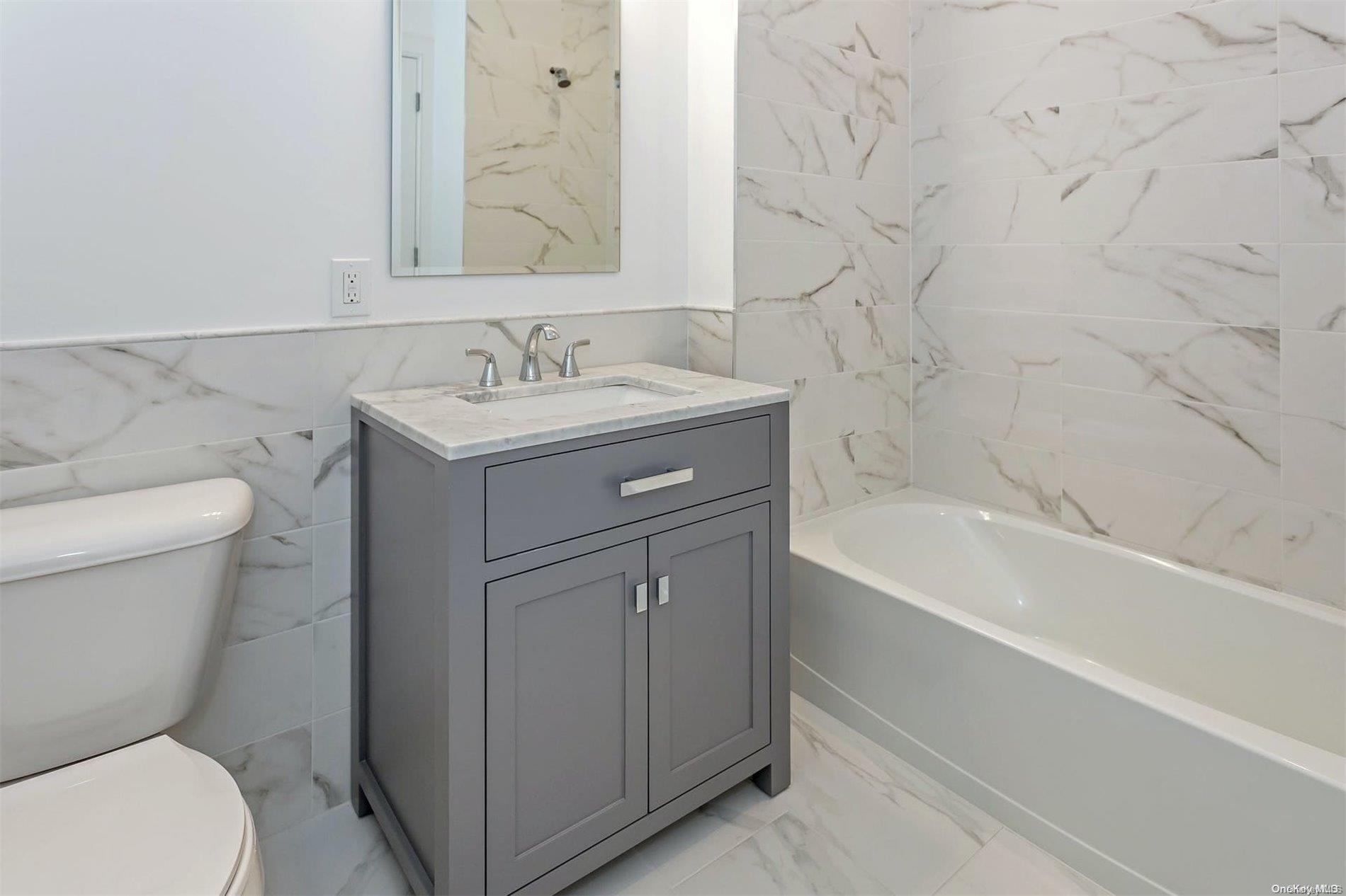 105 Breton Way Unit: 105