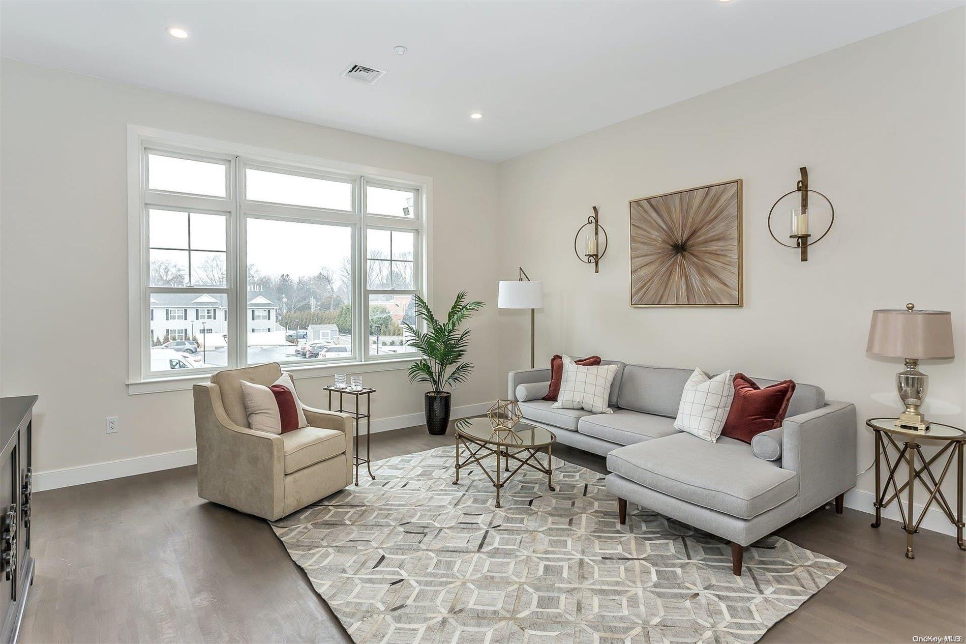 105 Breton Way Unit: 105