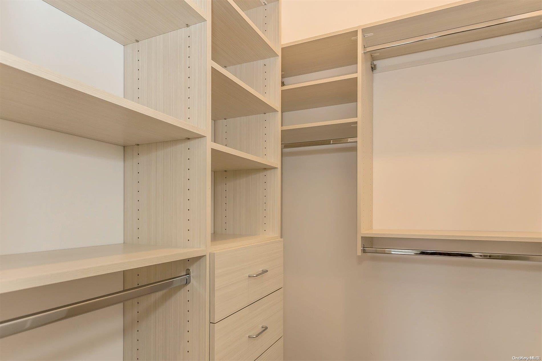105 Breton Way Unit: 105