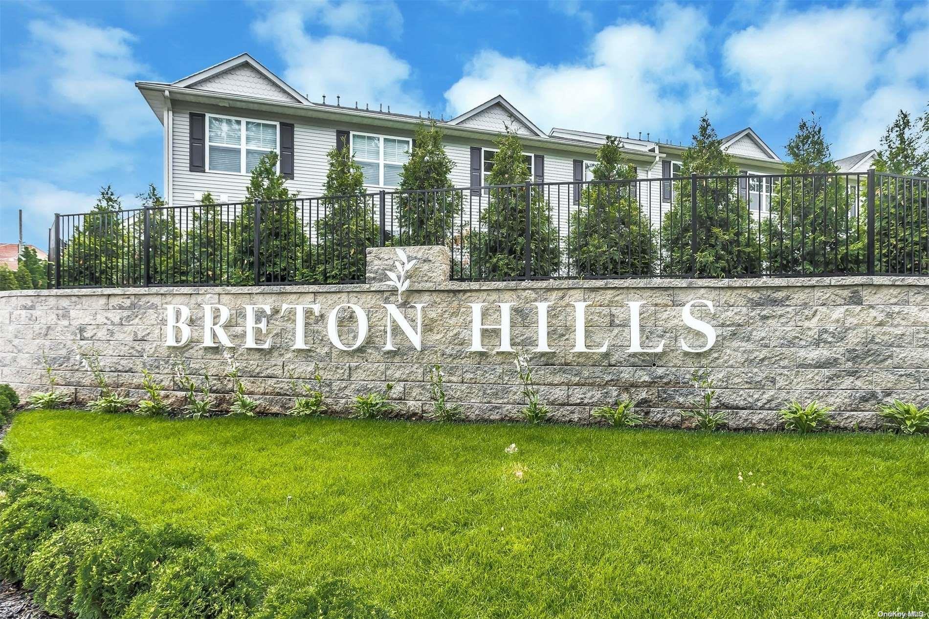 105 Breton Way Unit: 105