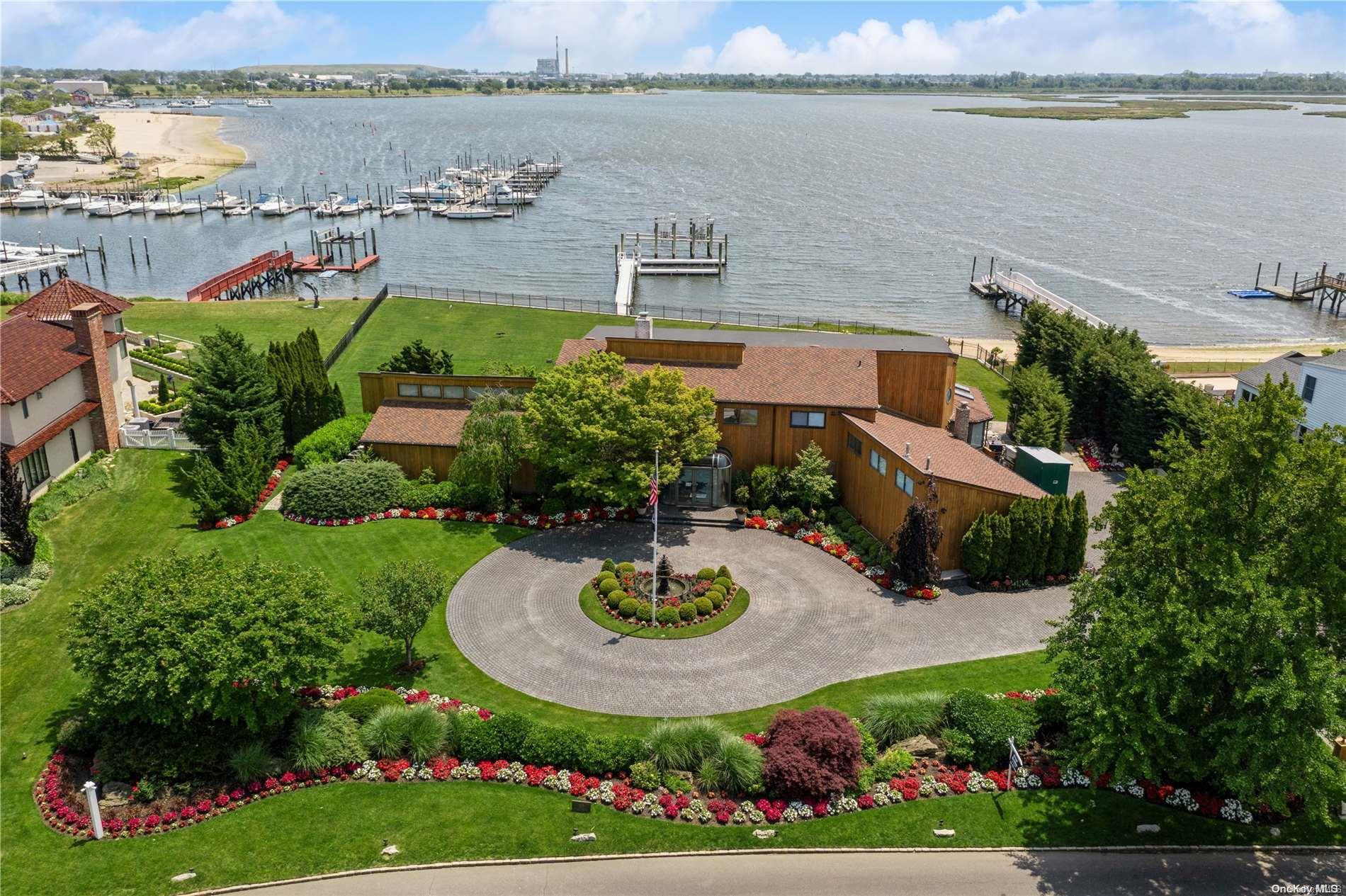 1195 Harbor Road