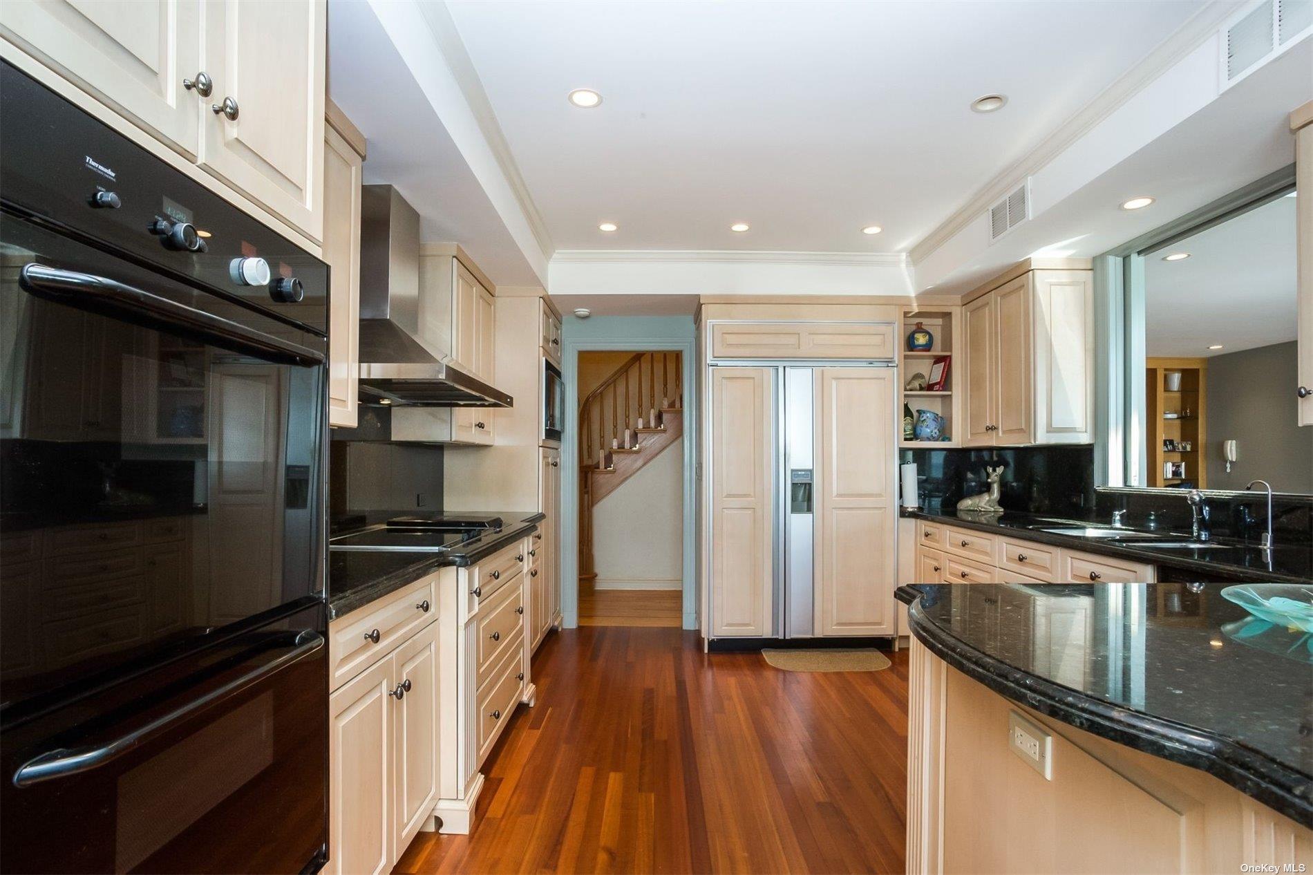 2 Richmond Road Unit: 6U&6V