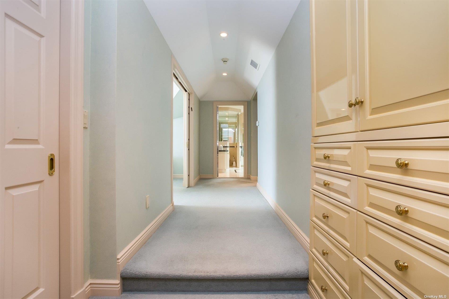 2 Richmond Road Unit: 6U&6V