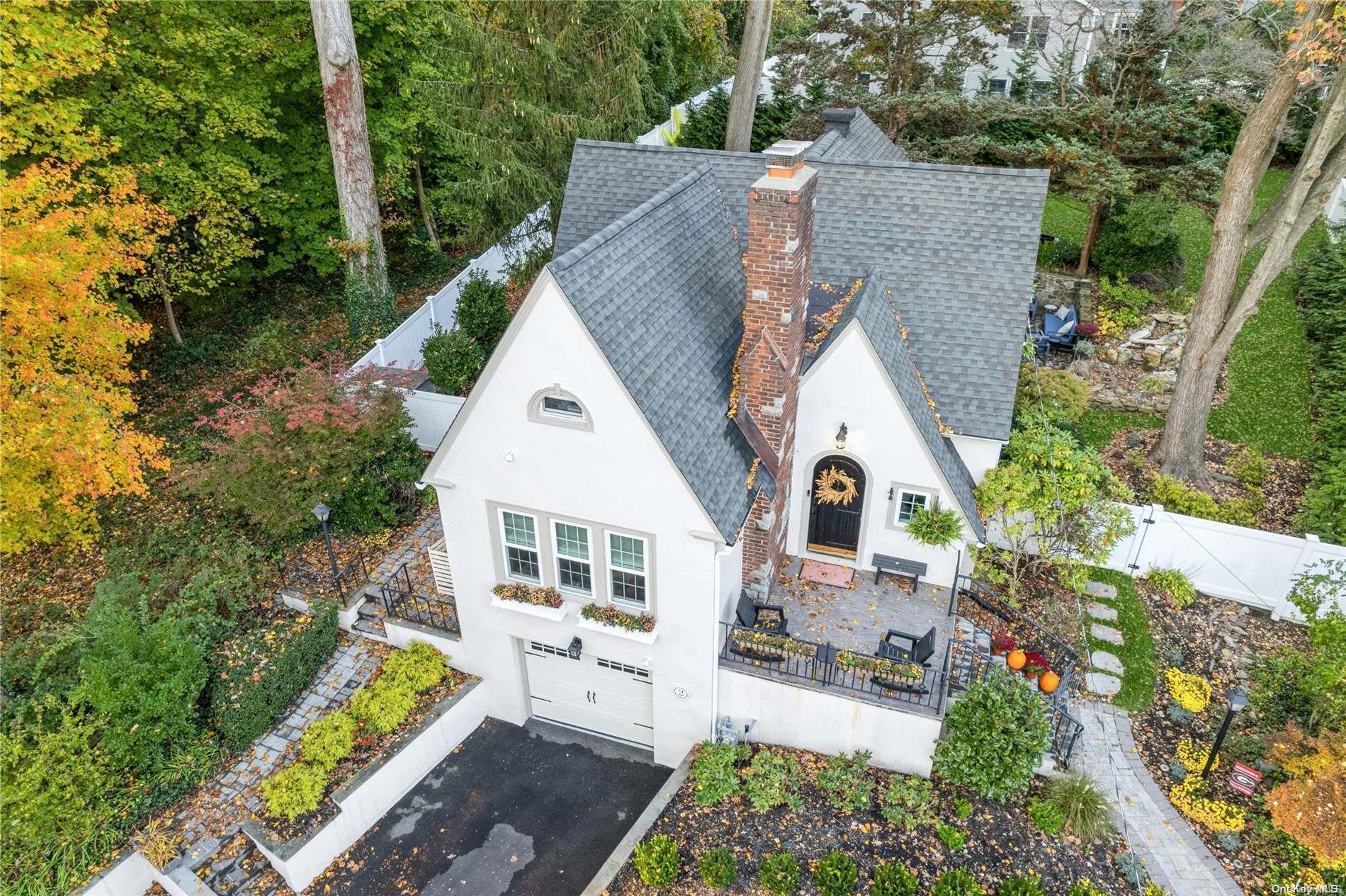 2 Cedar Lane