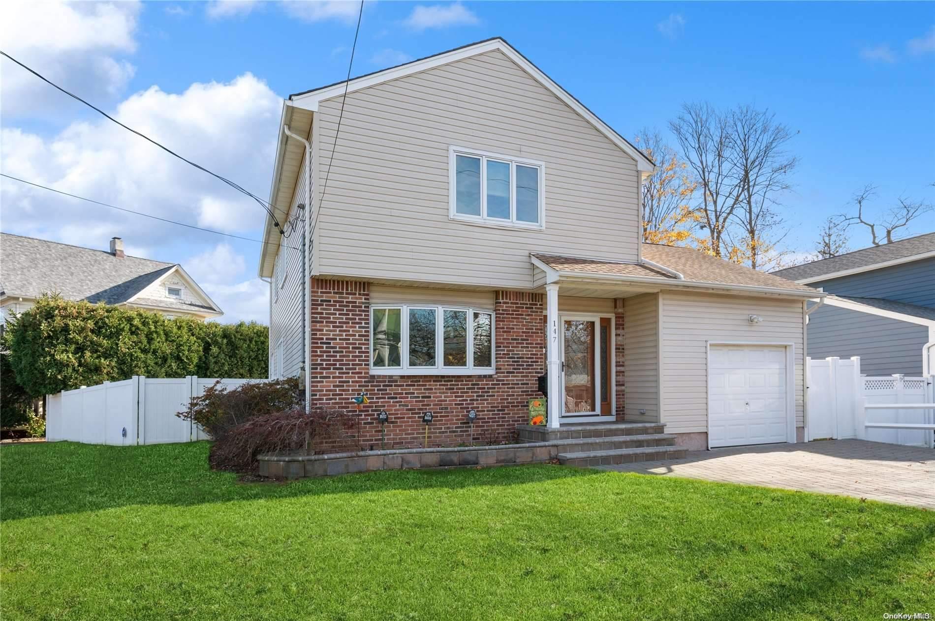147 Oakview Avenue