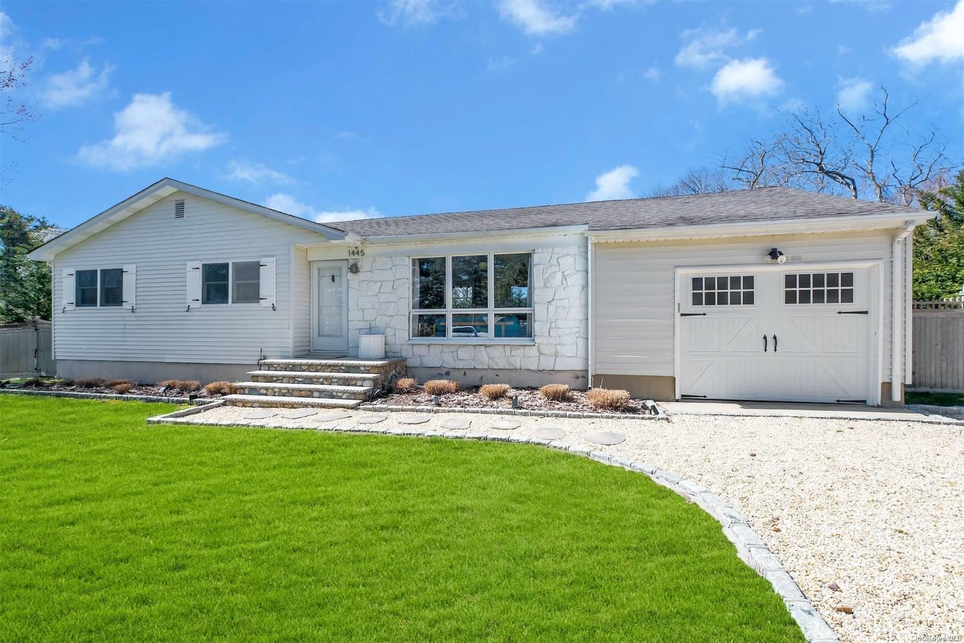 1445 Green Hill Lane