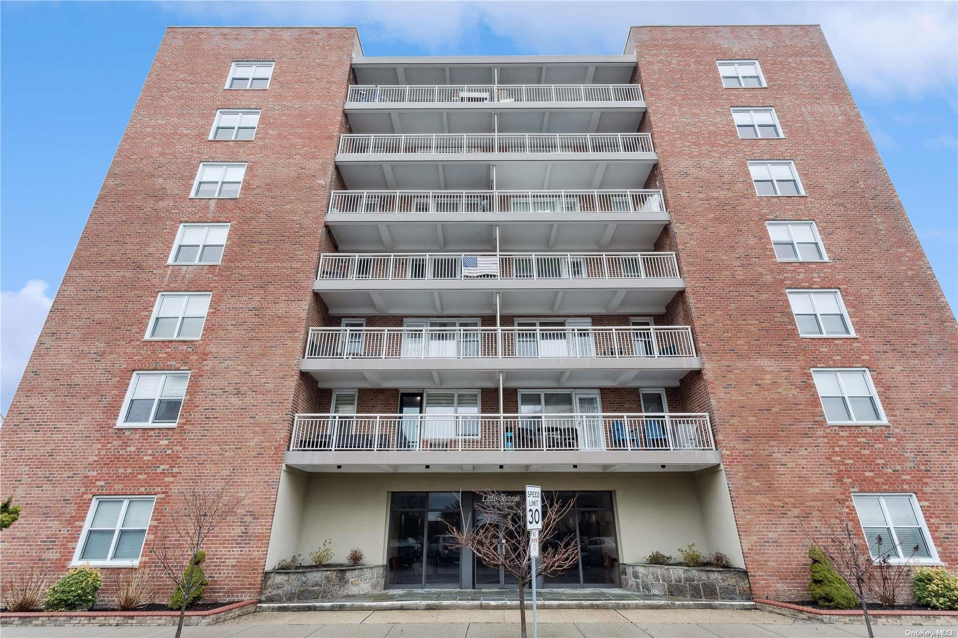 855 E Broadway Unit: LH