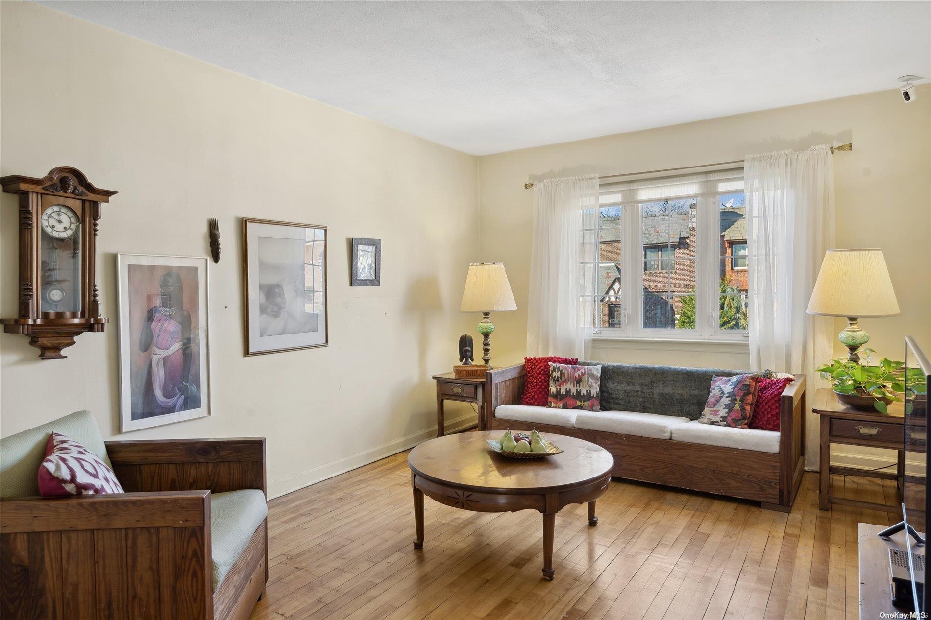 170-12 Foch Boulevard