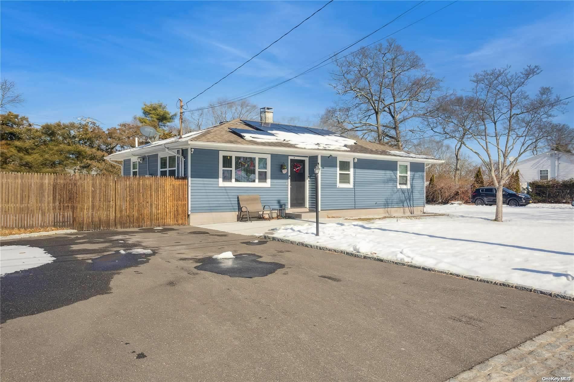 225 Patchogue Avenue