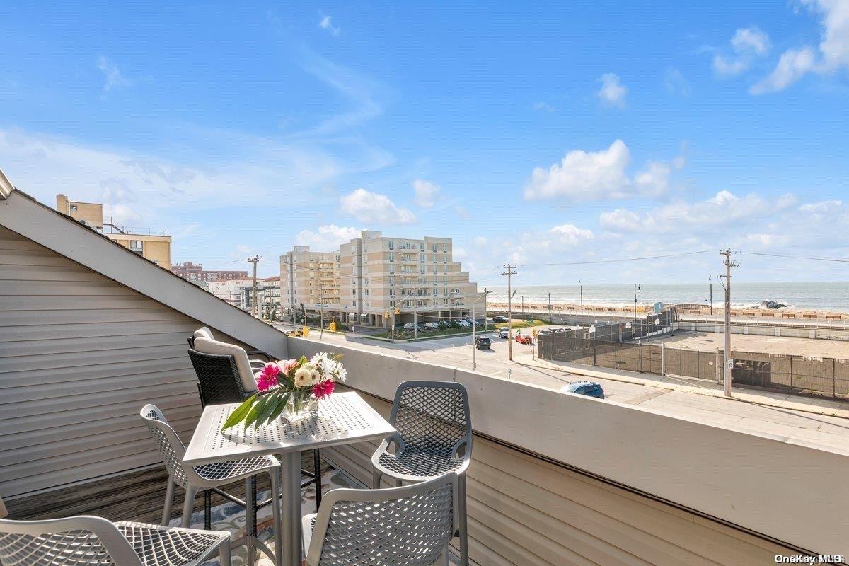 513 W Broadway Unit: B