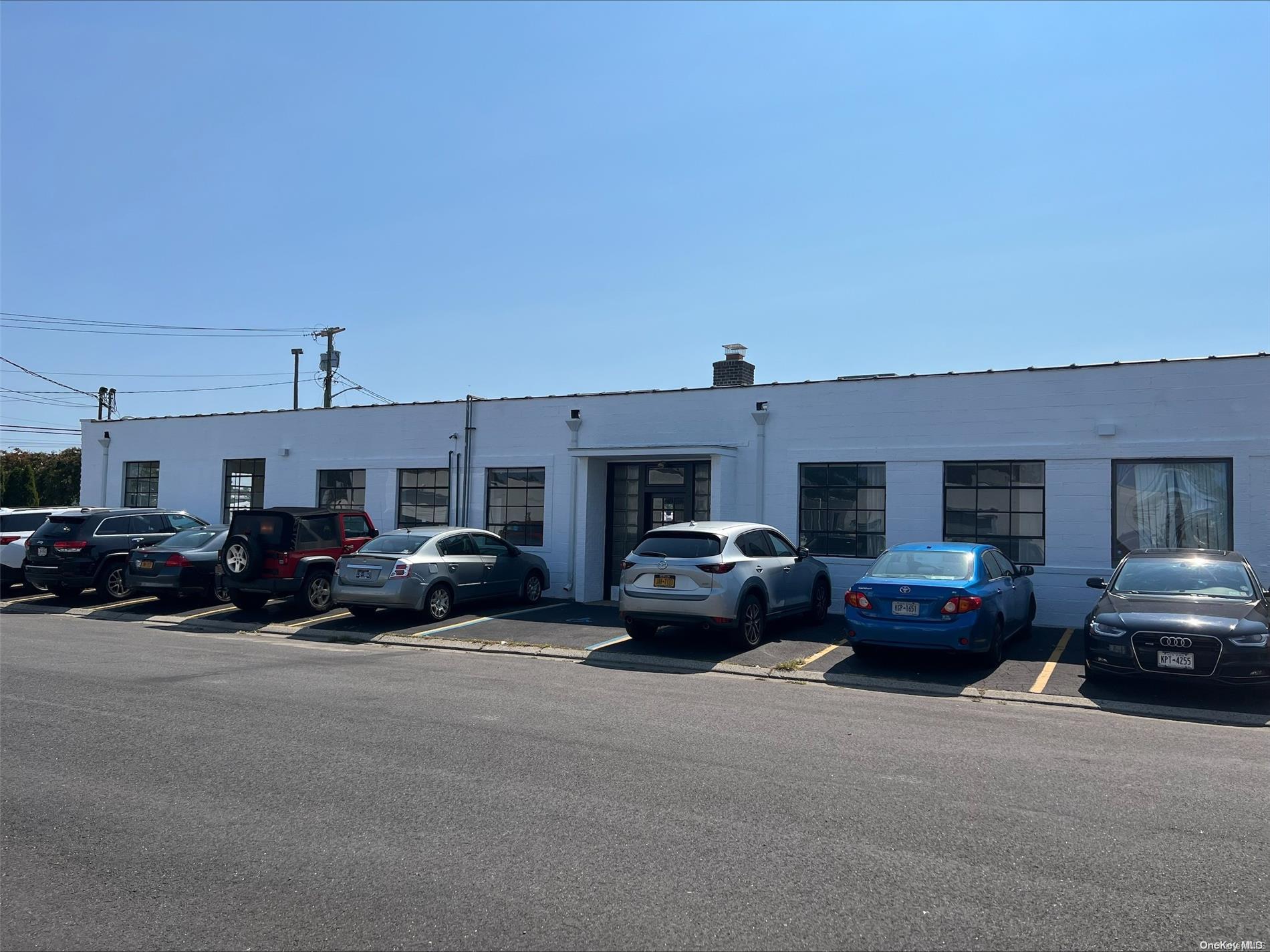 2 Secatoag Avenue
