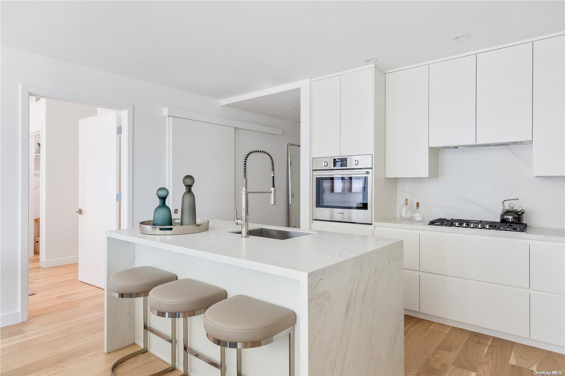 100 Boardwalk Unit: 509 A