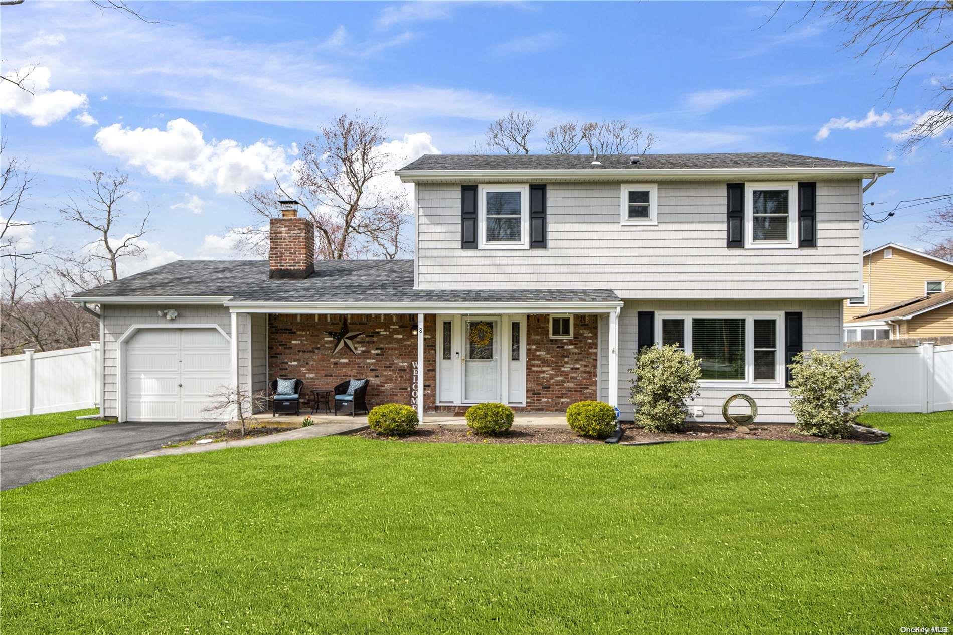 8 Soundway Drive