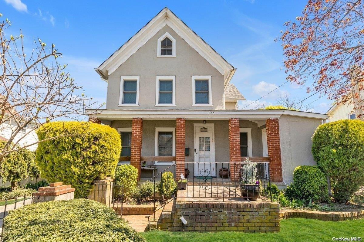 238 Allen Street