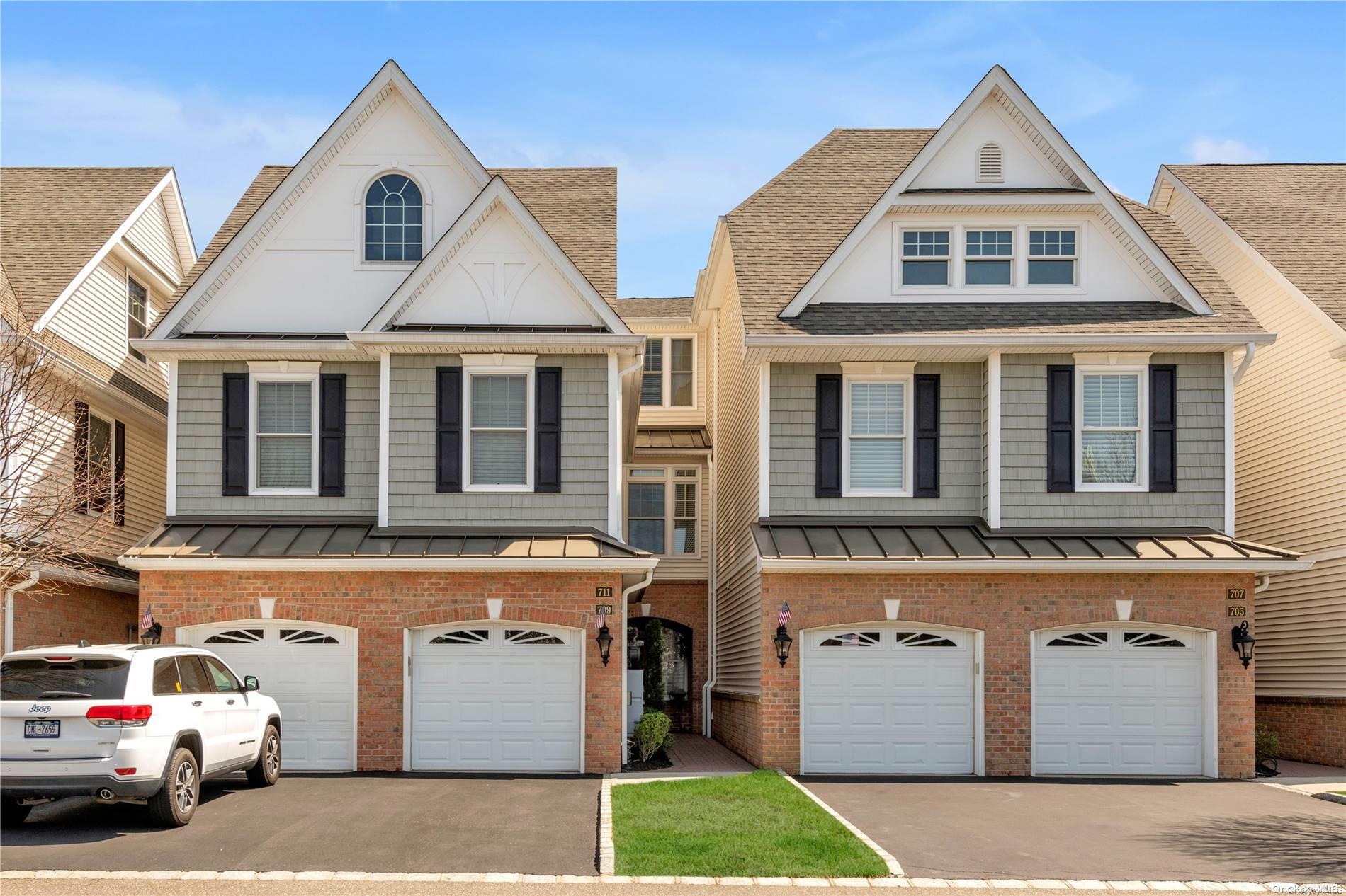 711 Equestrian Way Unit: 711