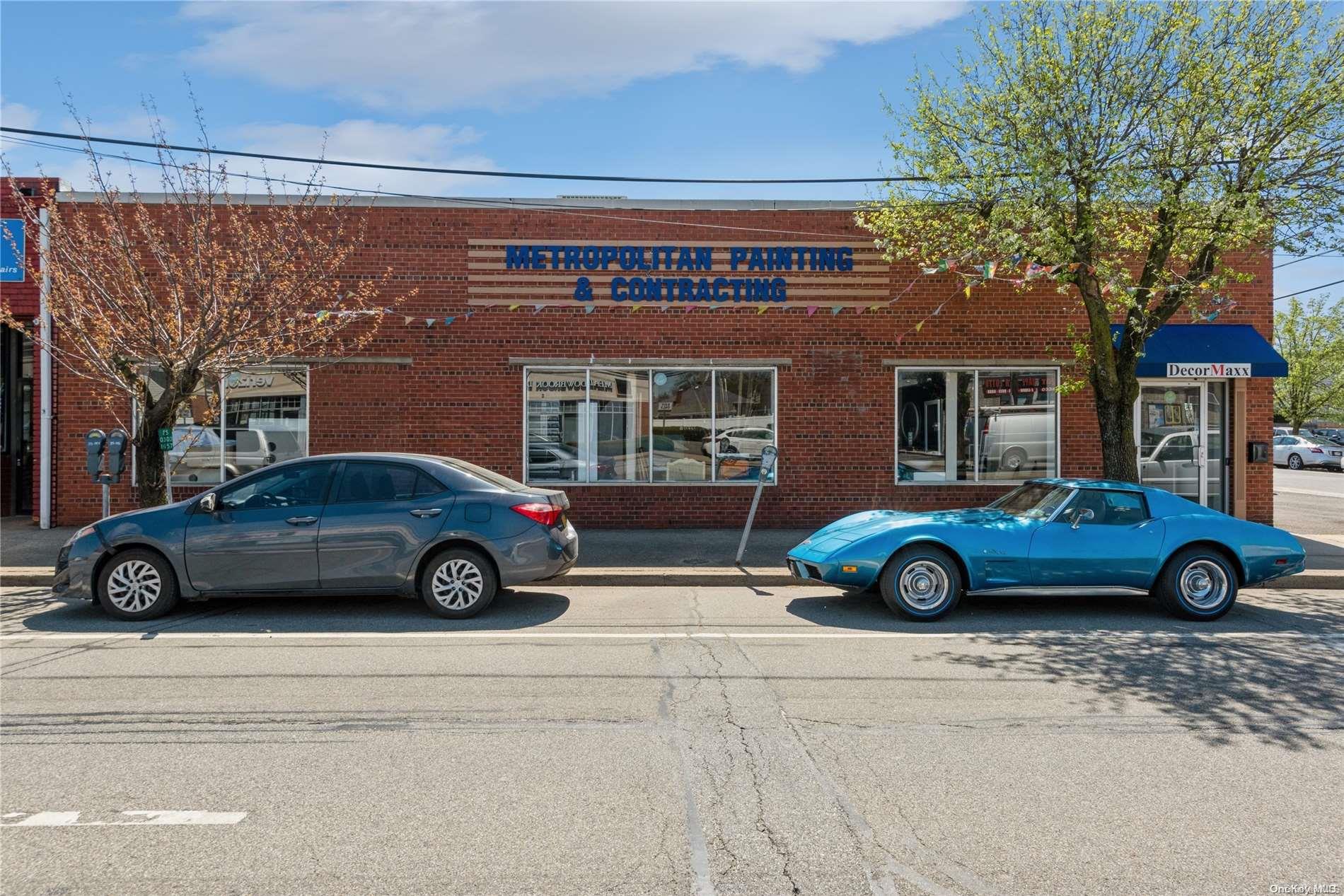 121 E Jericho Turnpike