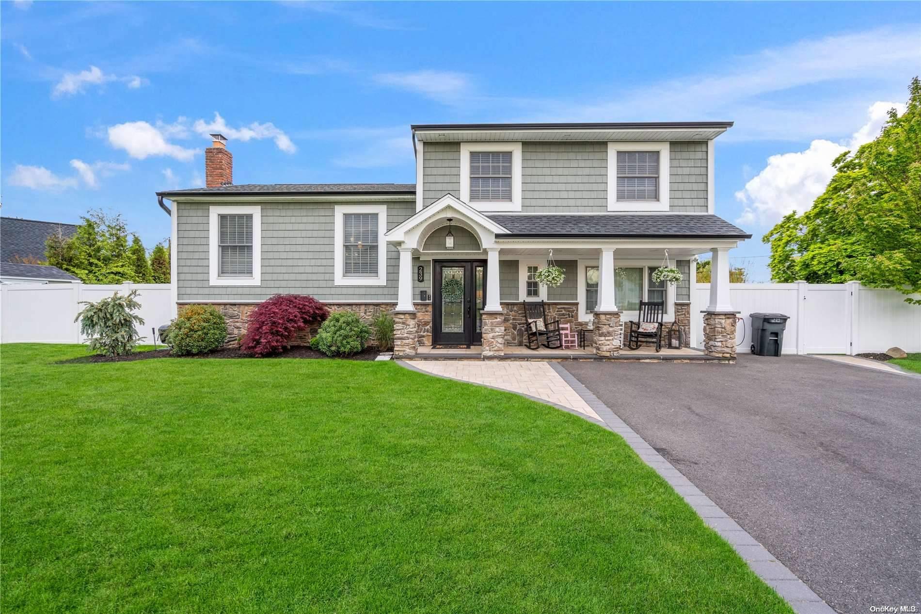 239 W Blue Point Road