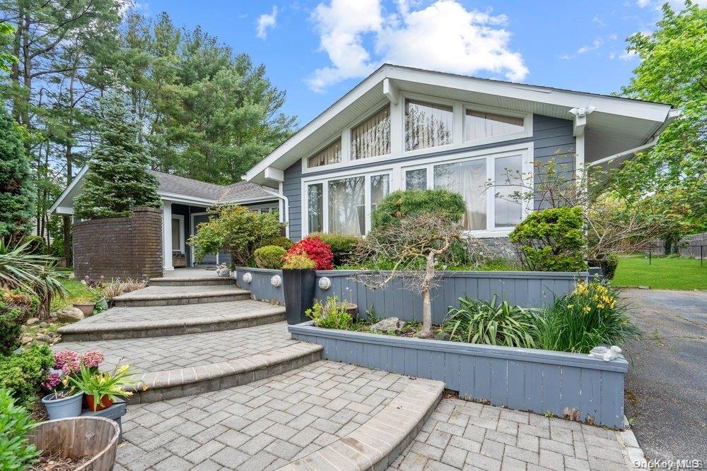 9 Kristi Drive