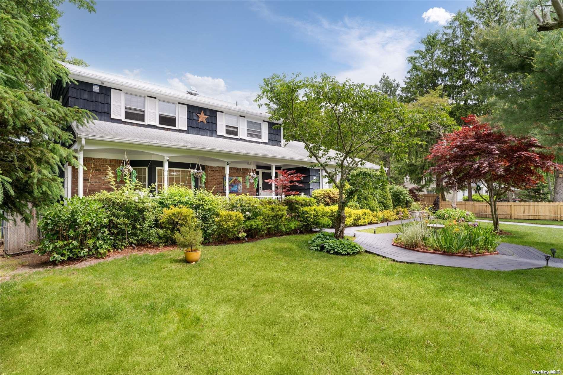 134 W Tiana Road