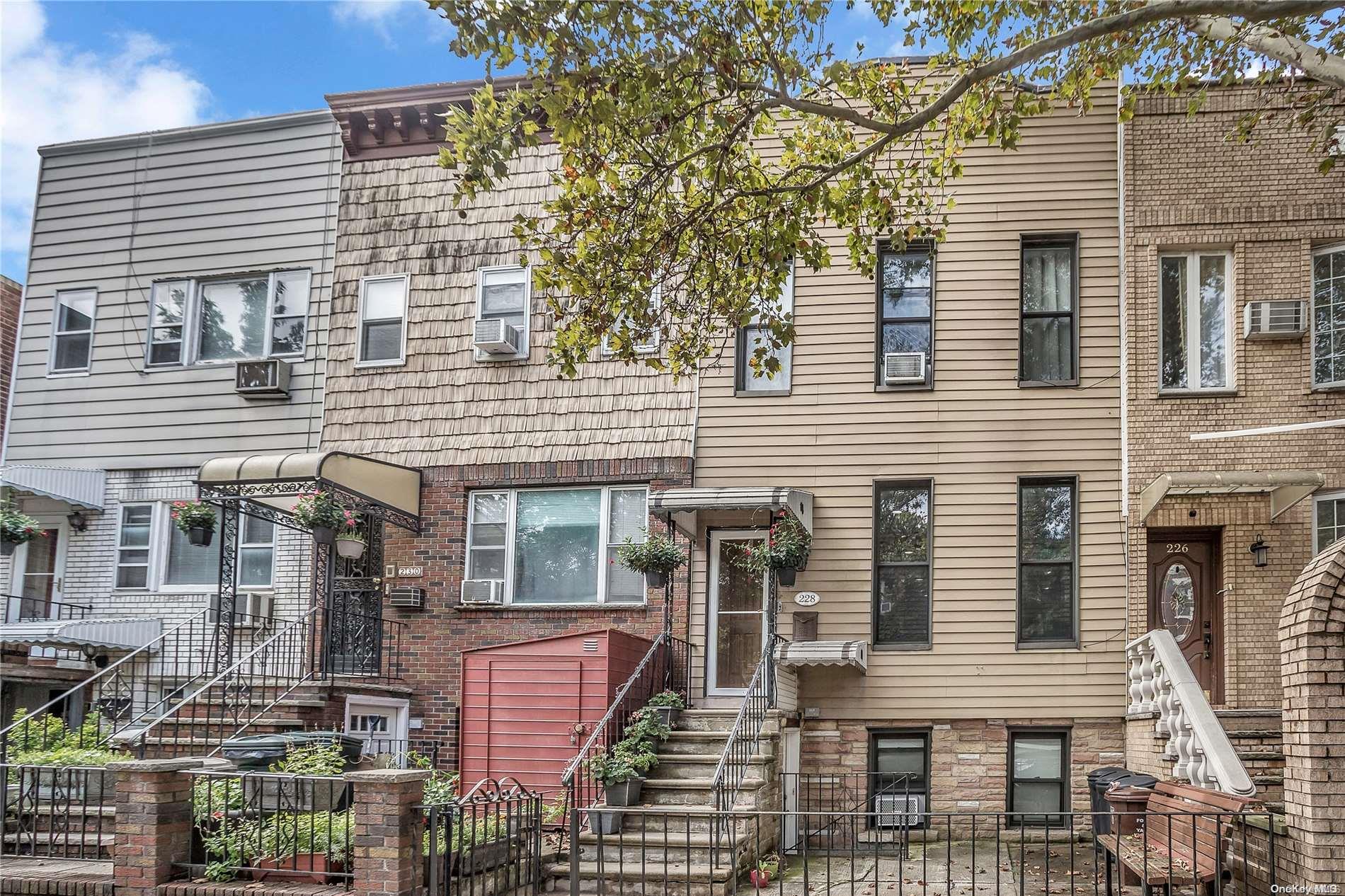 228 27th Street