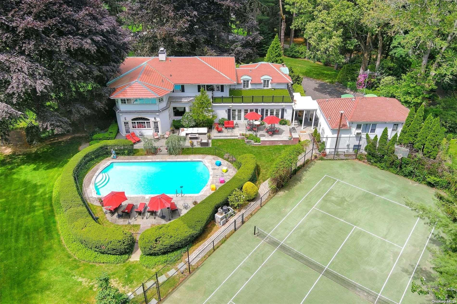 6 Woodacres Road