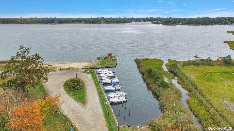 86 Crystal Beach Boulevard
