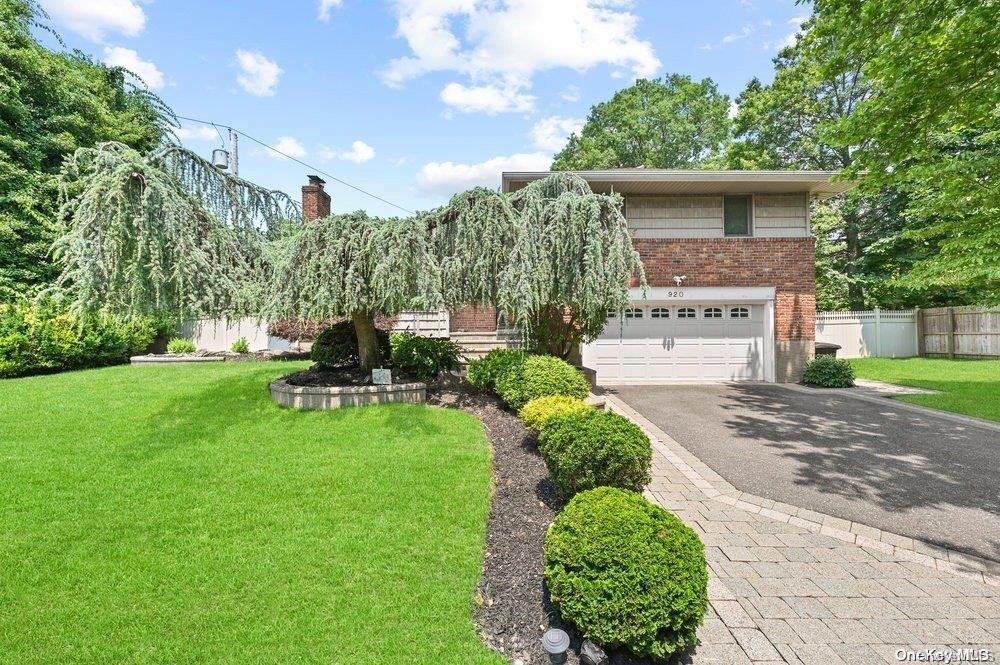 920 Gloucester Court