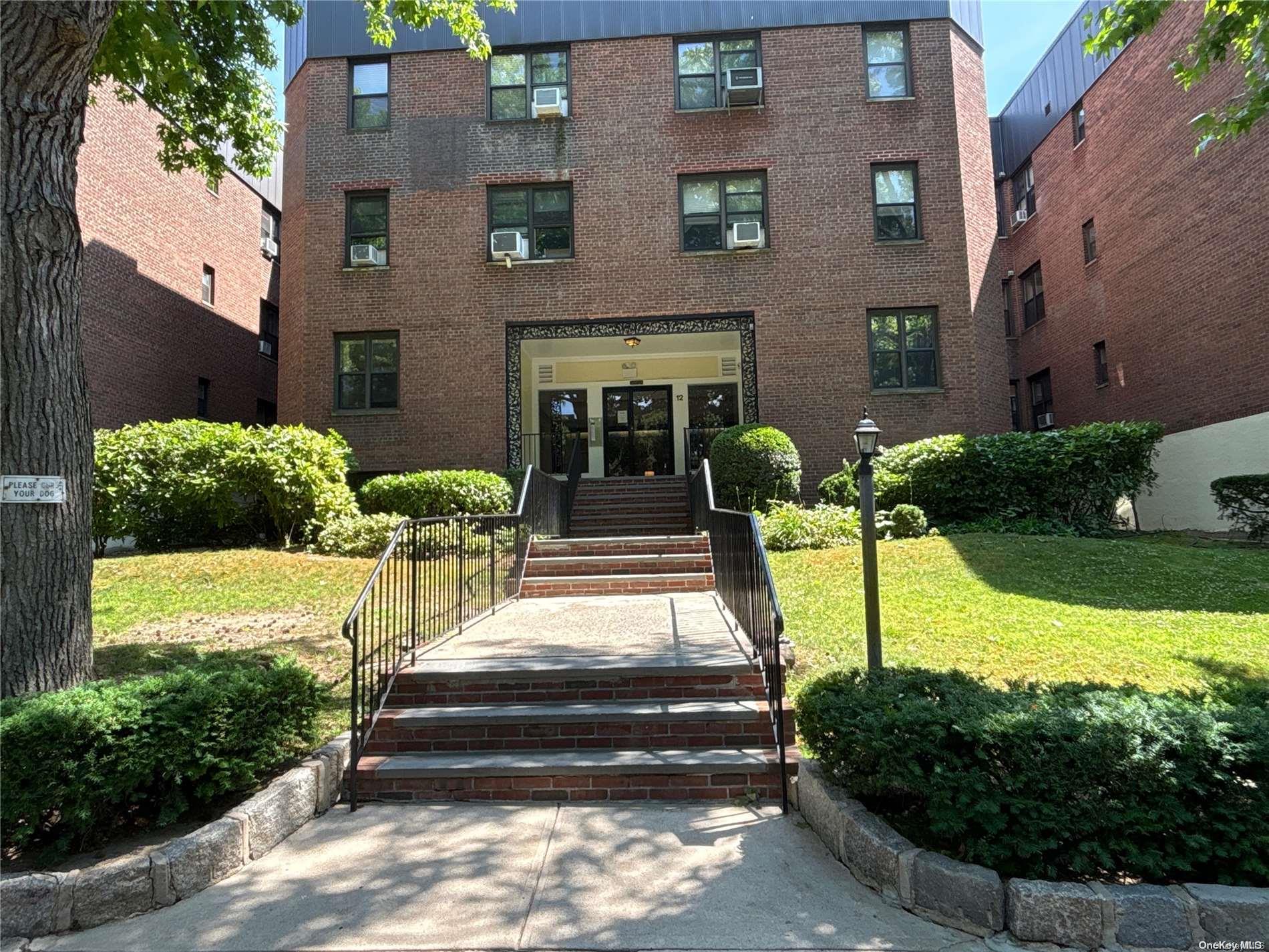 12 Welwyn Road Unit: 3K