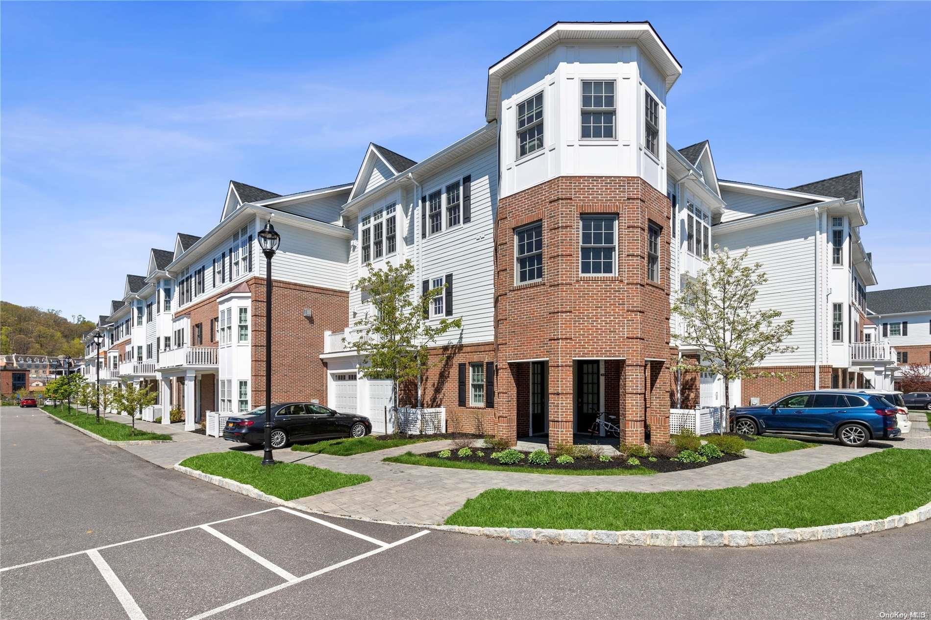 906 Mill Creek North