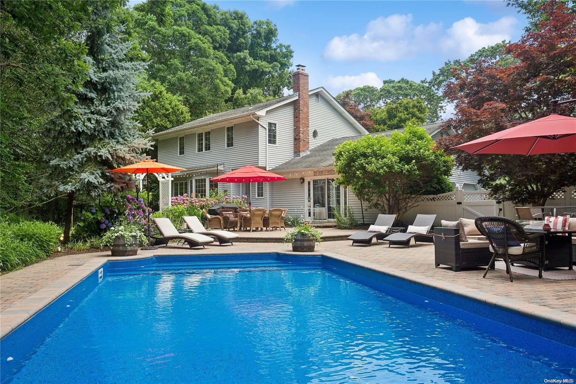 7 Ring Neck Ct