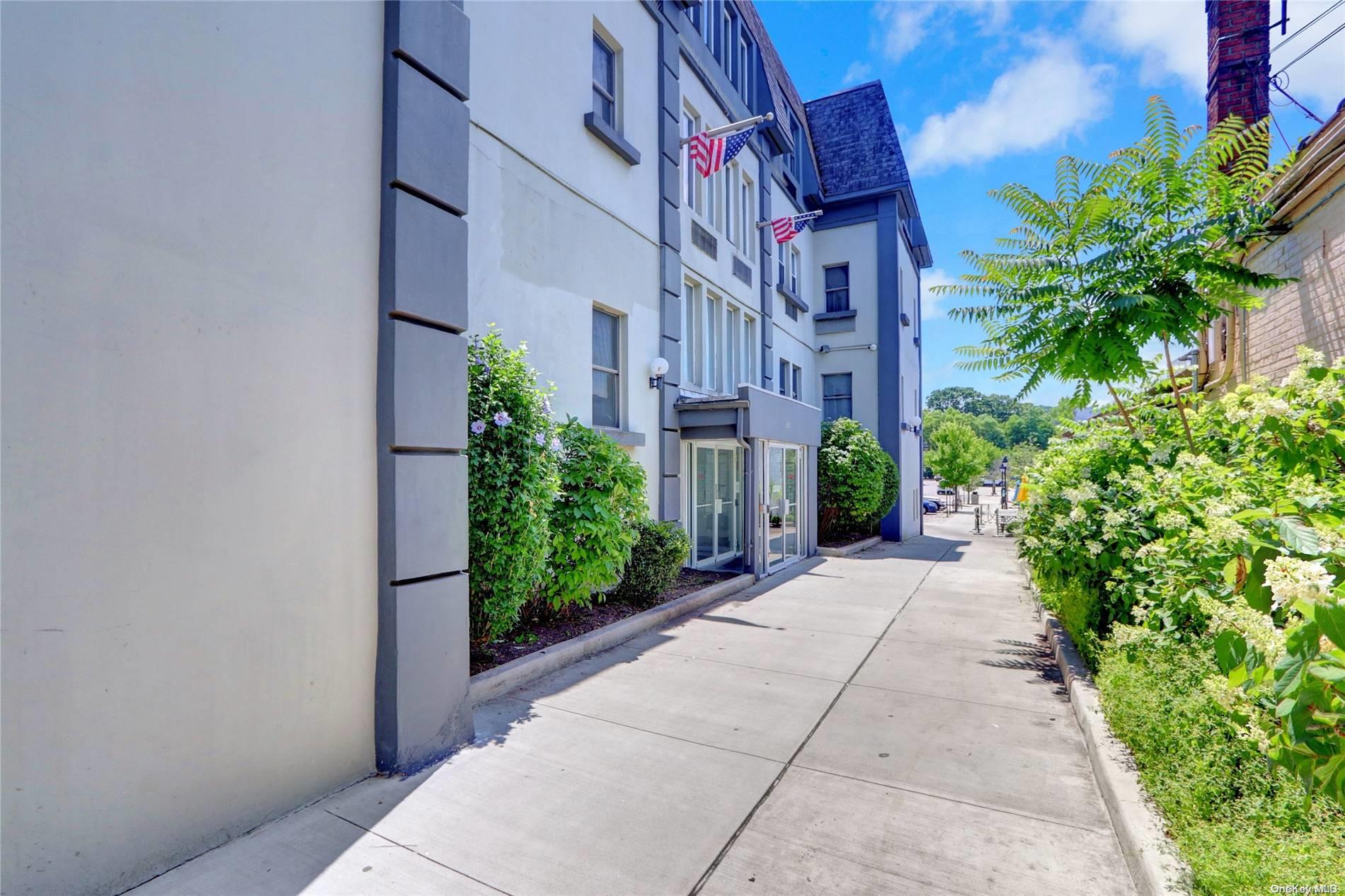 202 Main Street Unit: 304