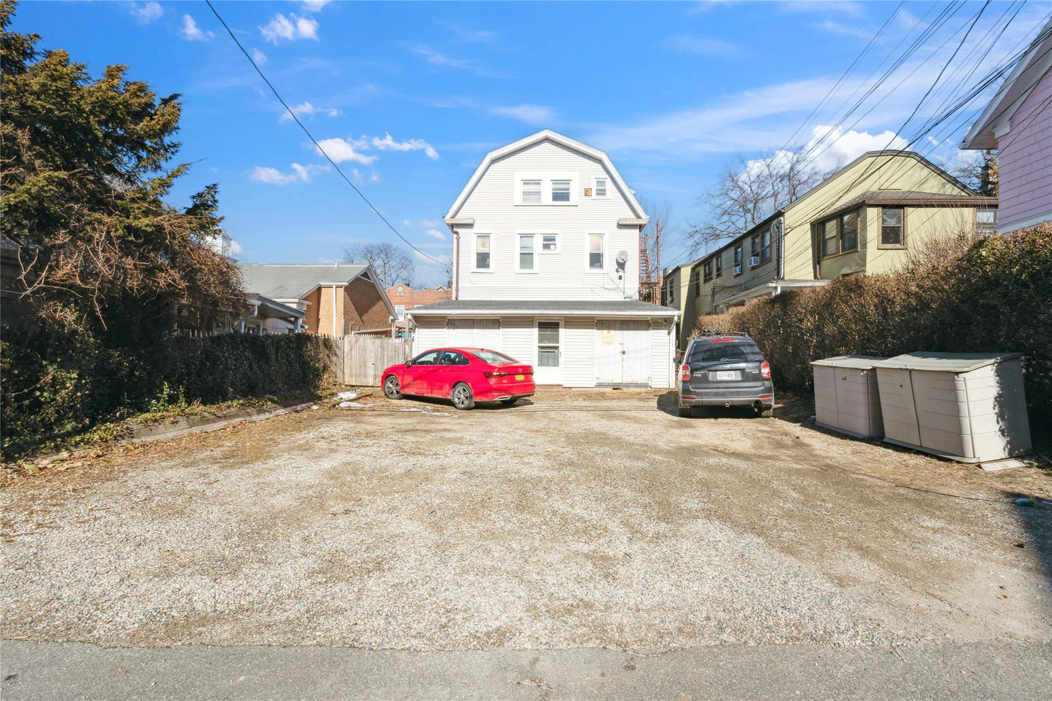 253 Sea Cliff Avenue