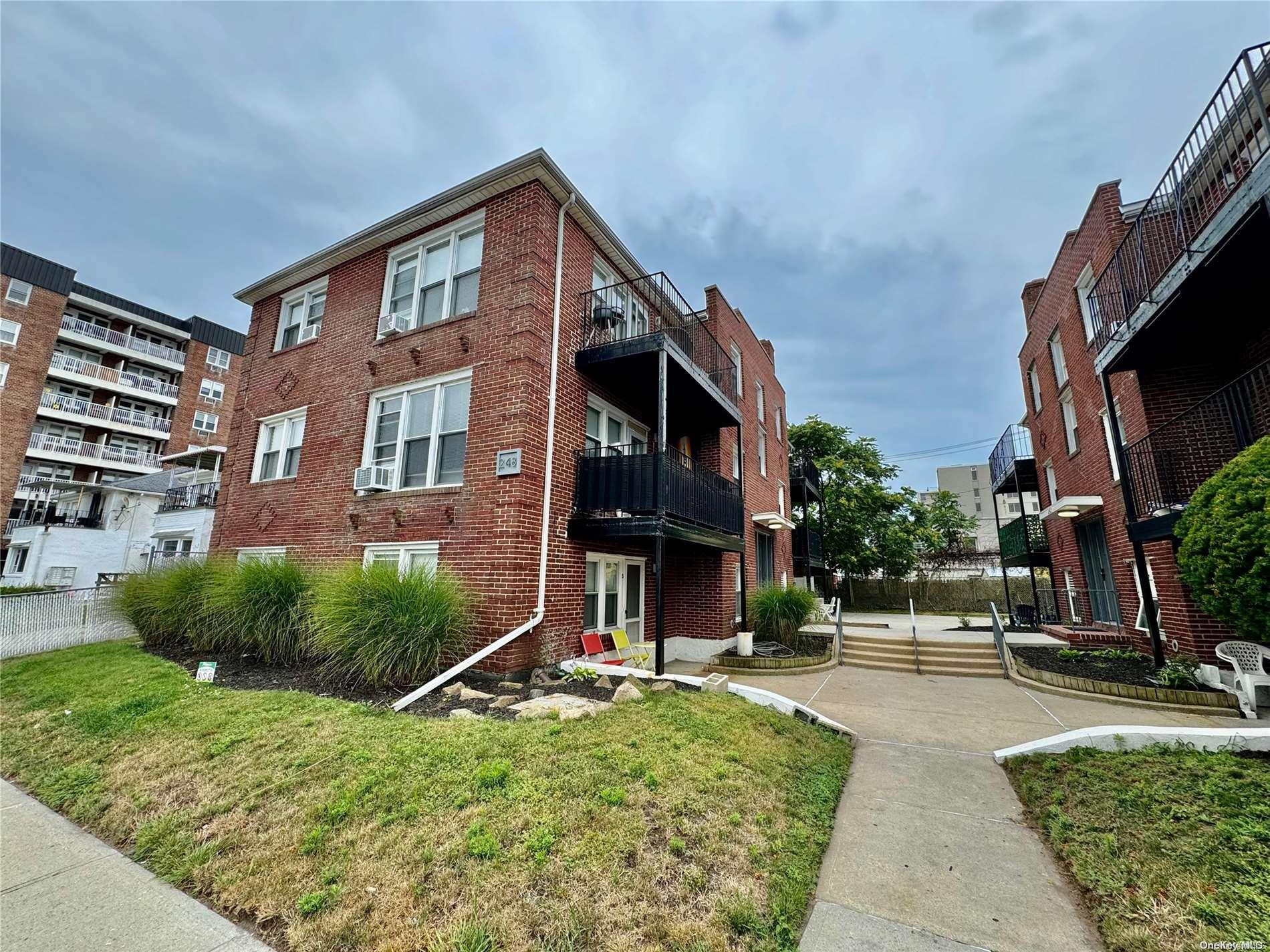 248 E Broadway Unit: 6