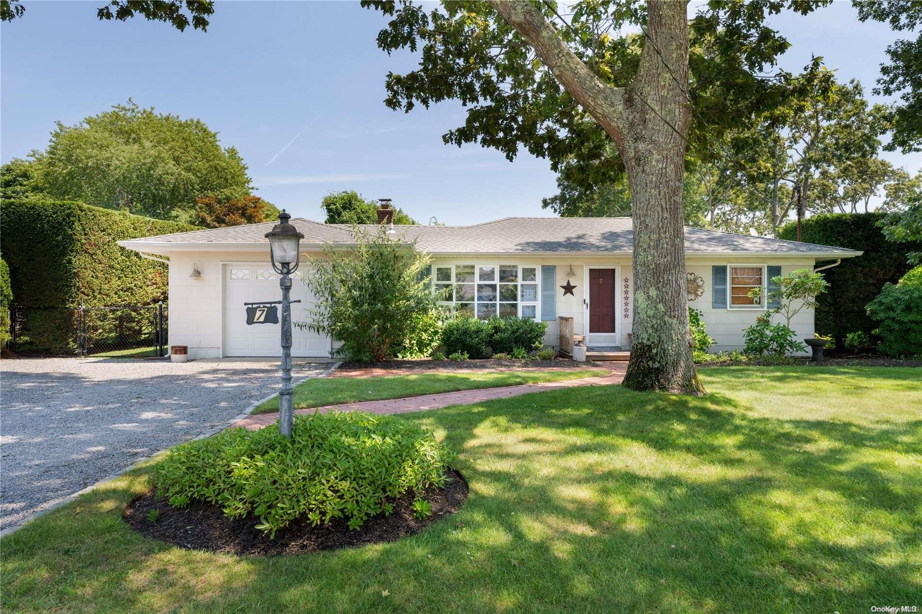 7 Bonita Road