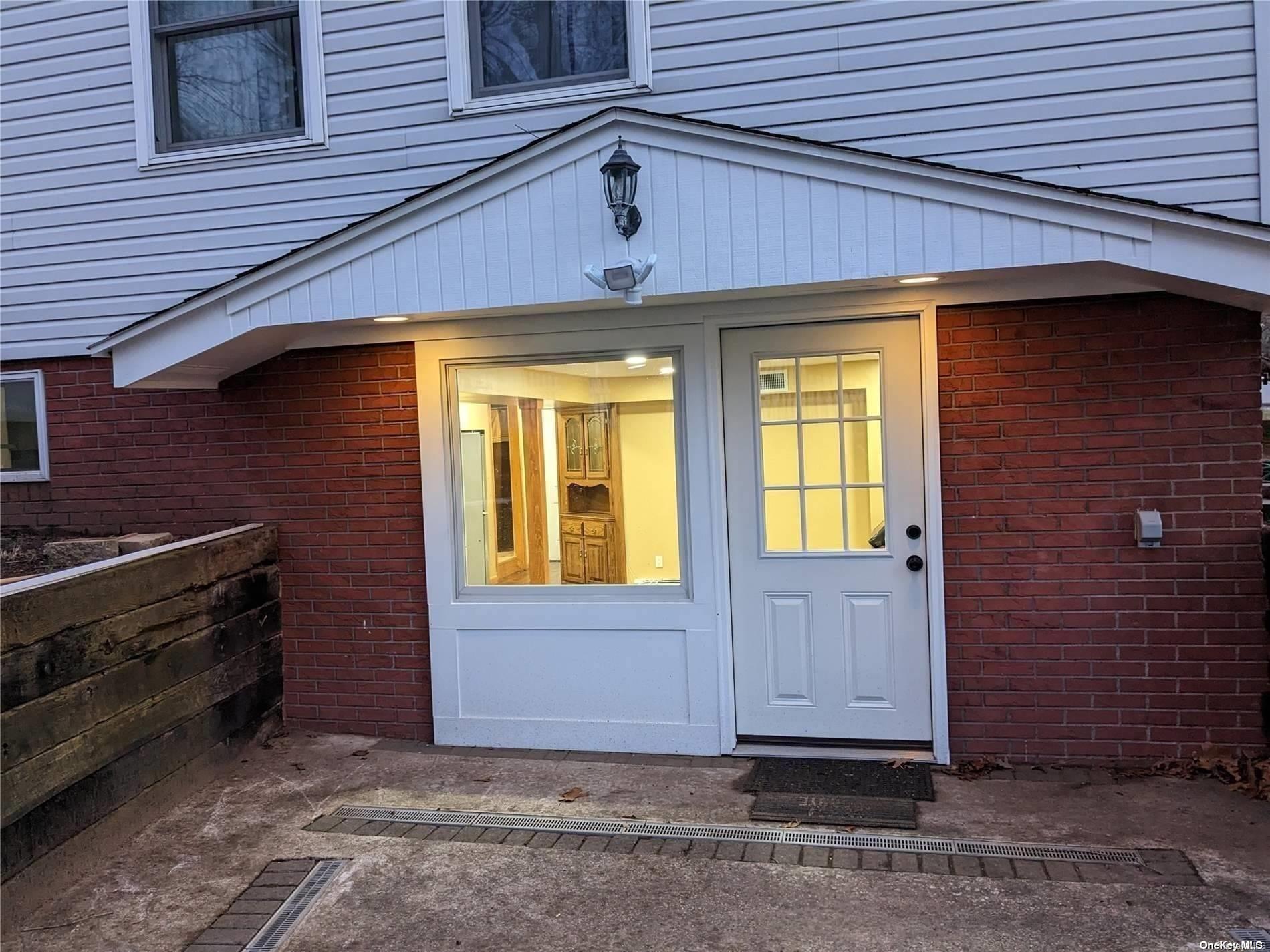 27 Blydenburgh Road