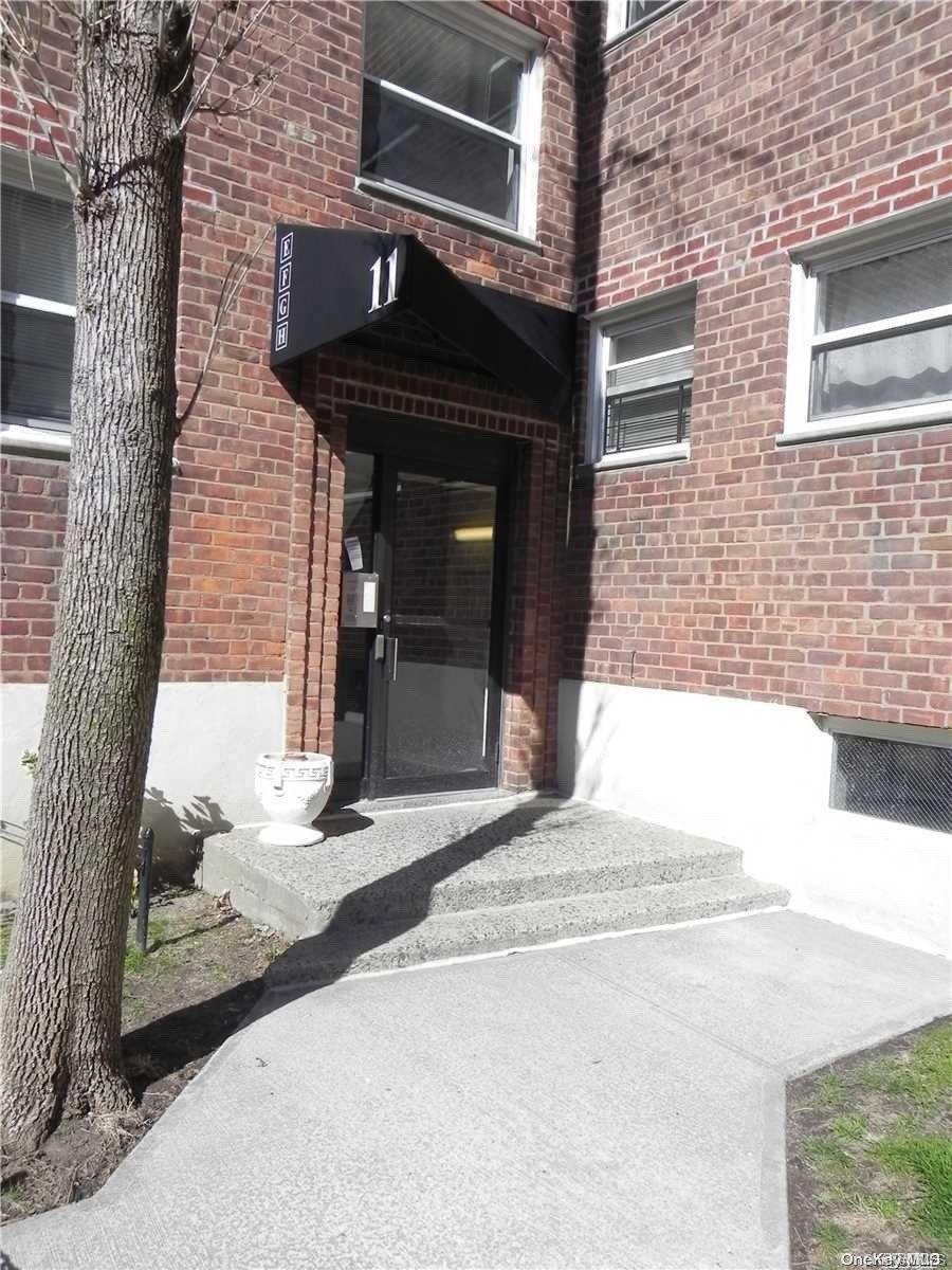 11 Schenck Avenue Unit: 3B