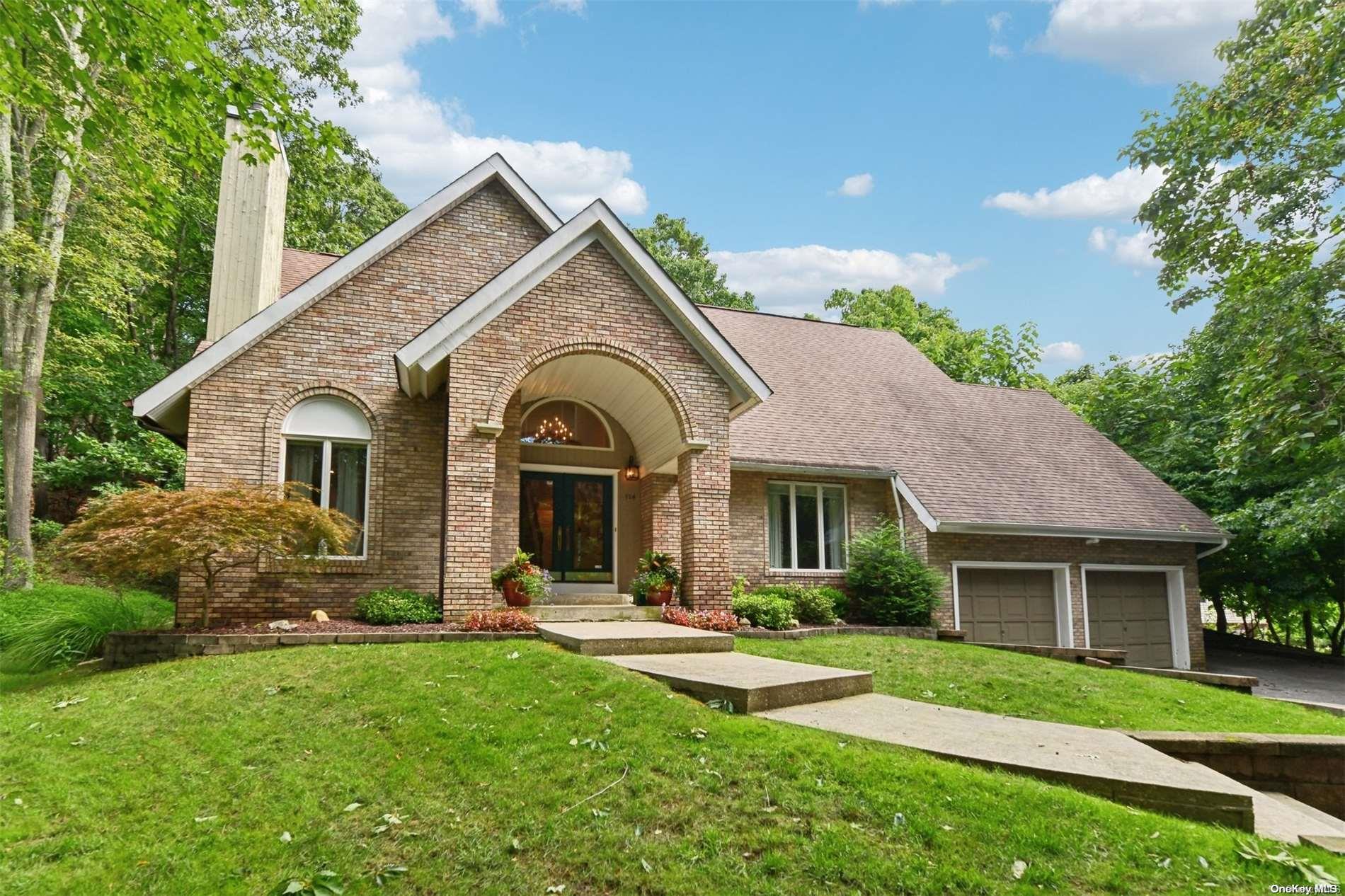 114 Peninsula Drive