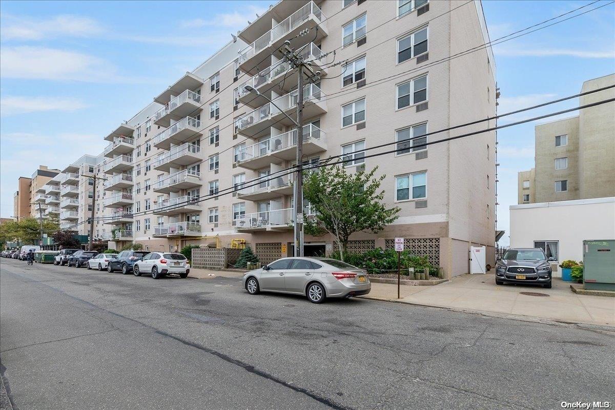 522 Shore Unit: 6TT