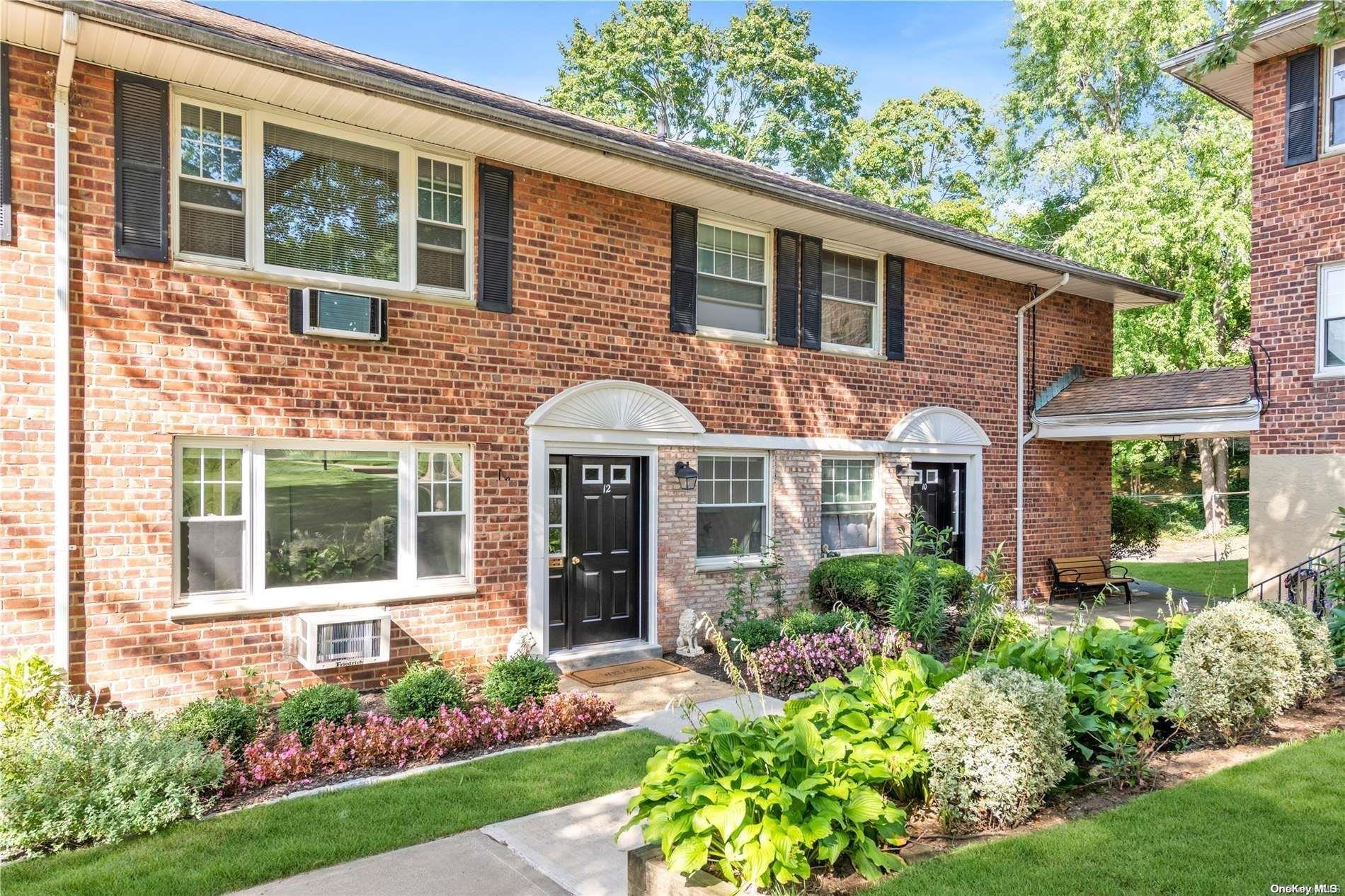 12L Madison Park Gar Unit: 12L