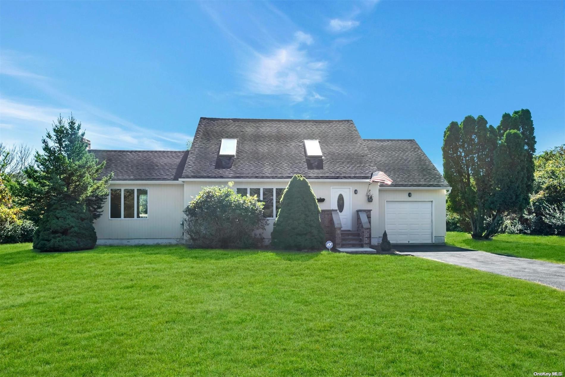 885 Old Farm Road