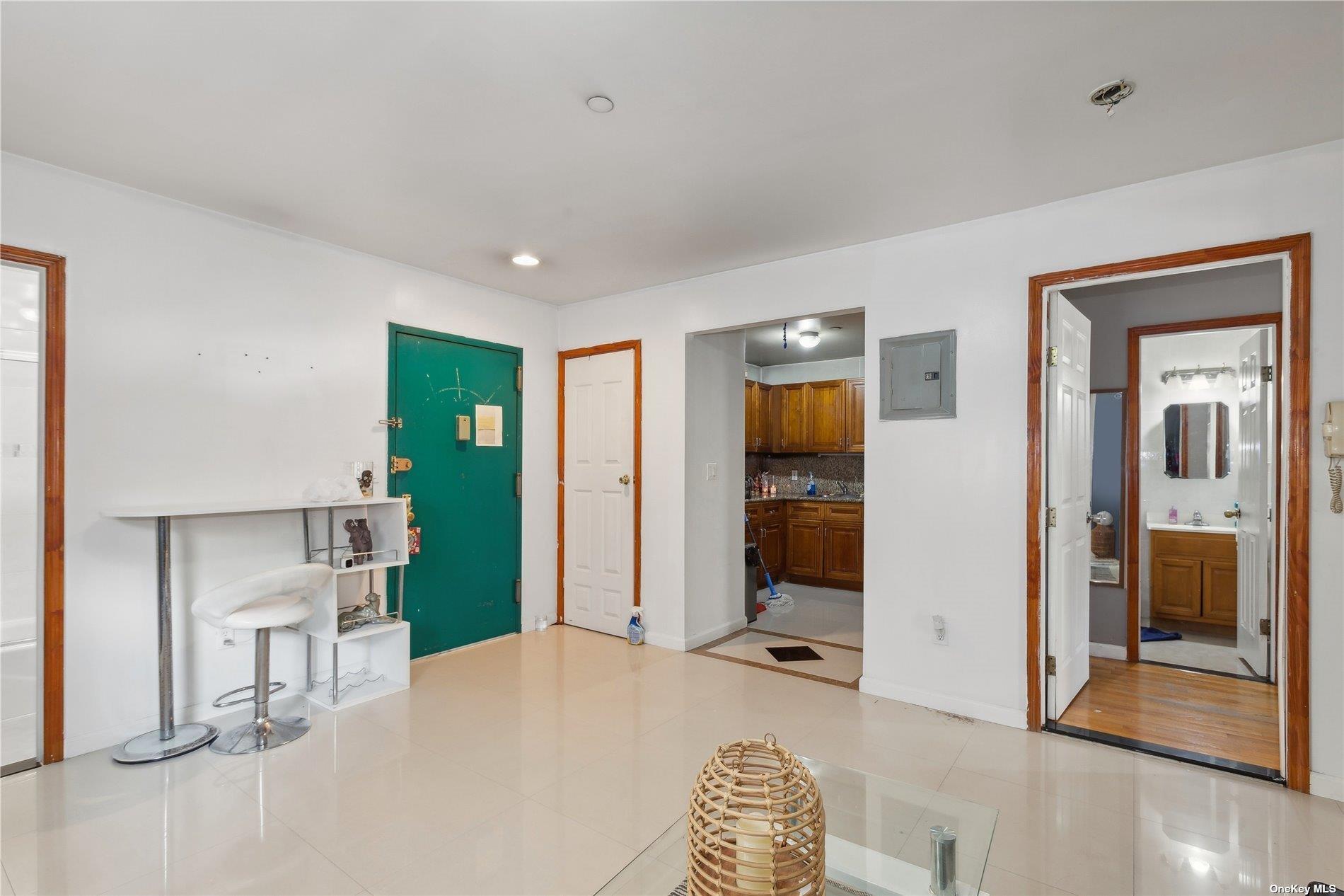 42-38 Judge Street Unit: 2A