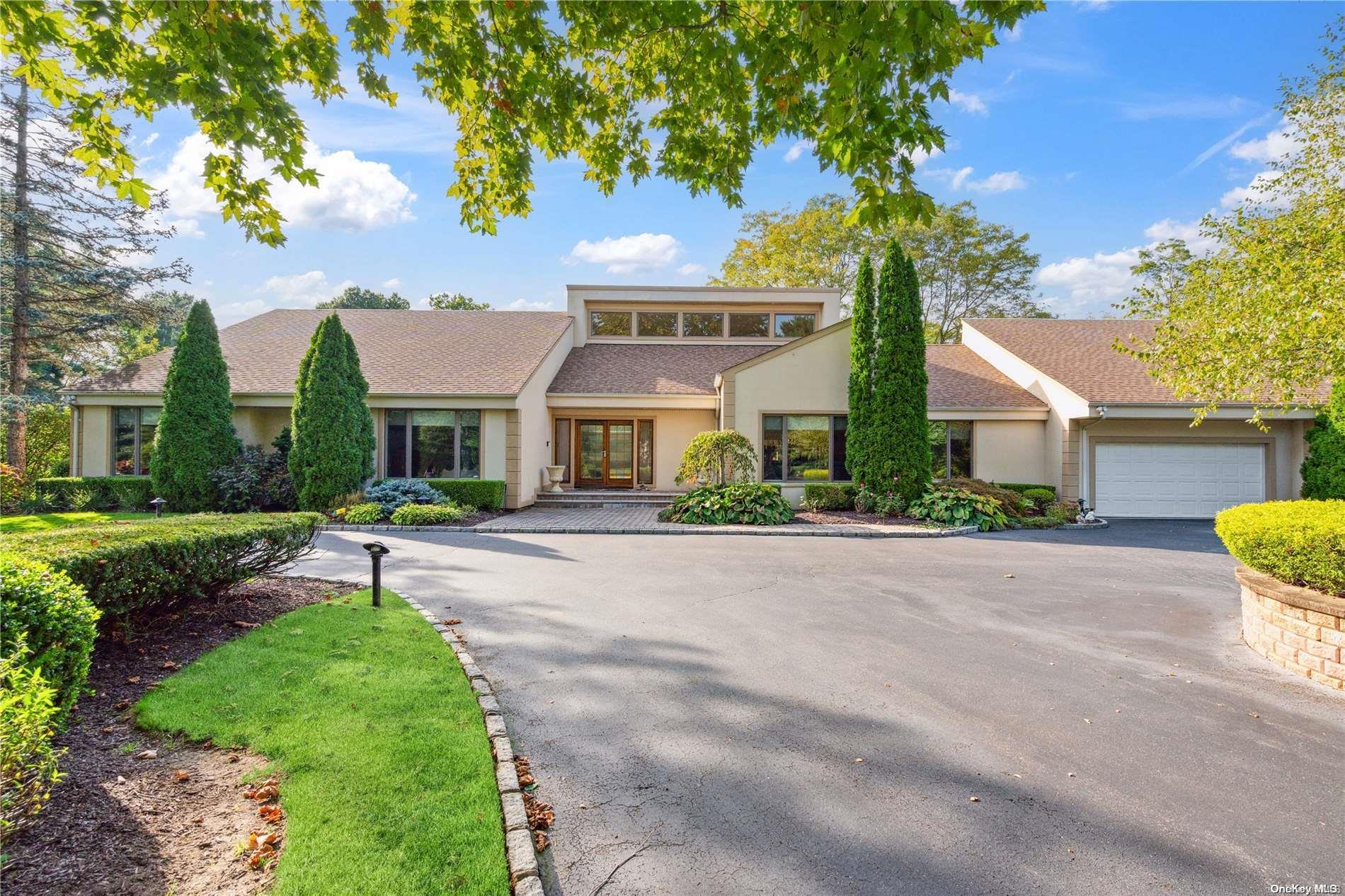 6 Carlisle Drive