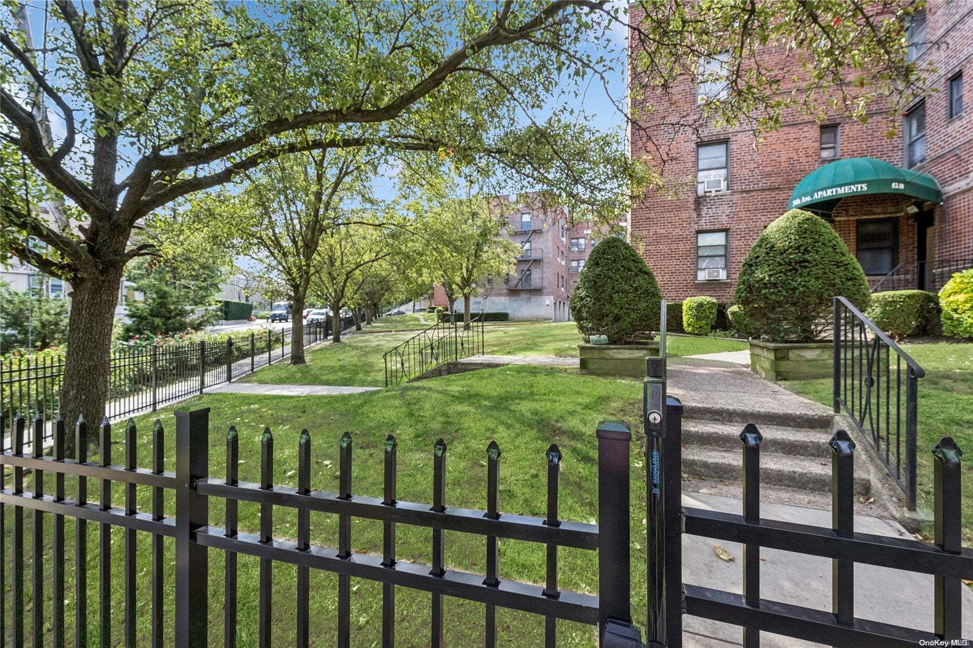 52-30 39th Avenue Unit: 3D