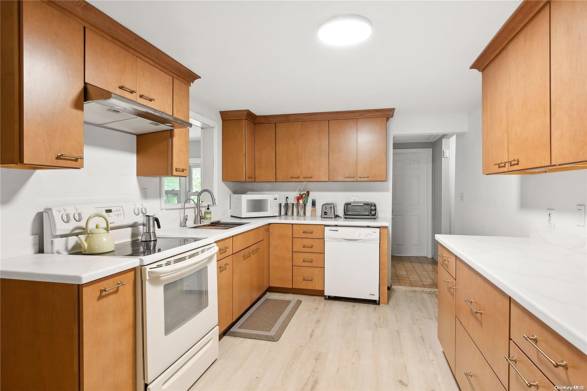 4 Cedar Grove Avenue