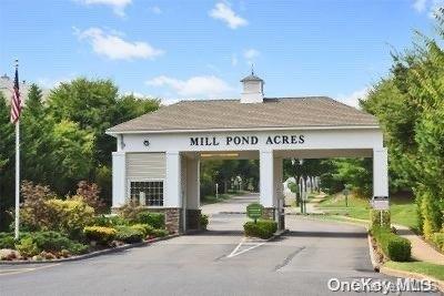 105 Pond View Drive Unit: 105
