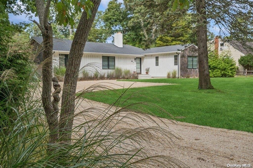 16 Lion Head Rock Road