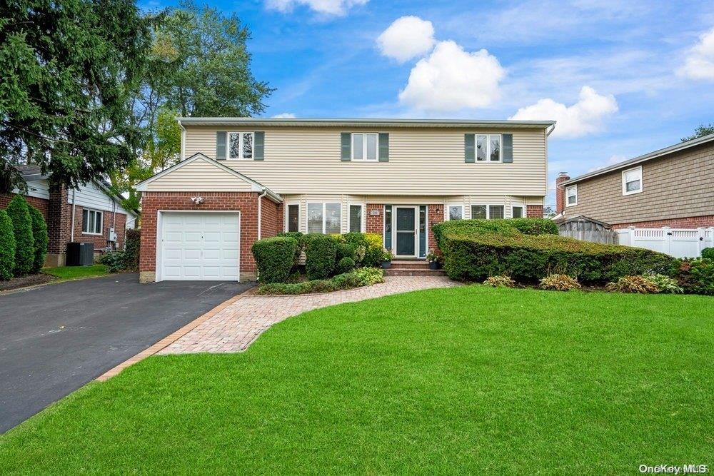 16 Jeremy Avenue