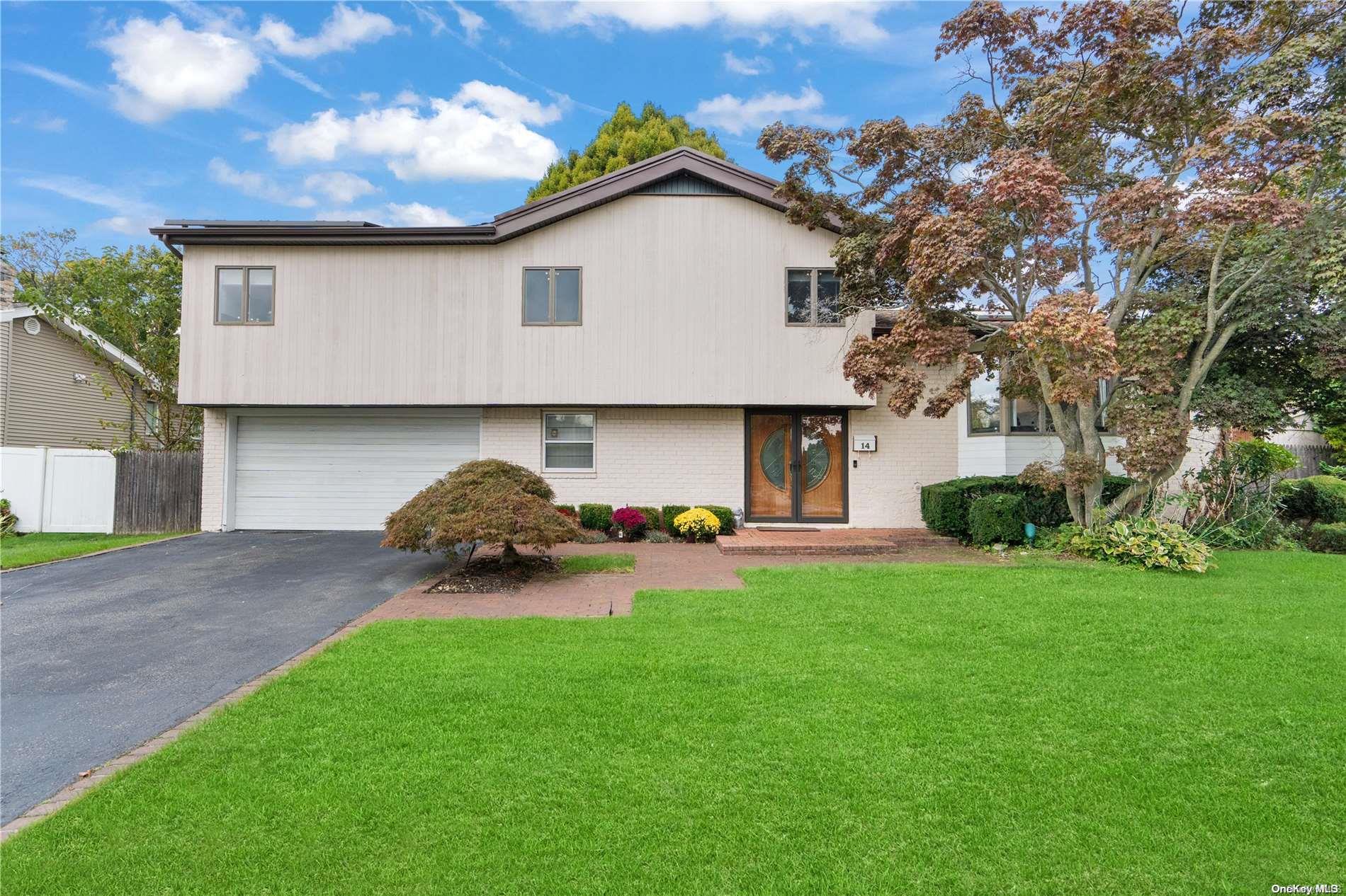 14 Tioga Drive