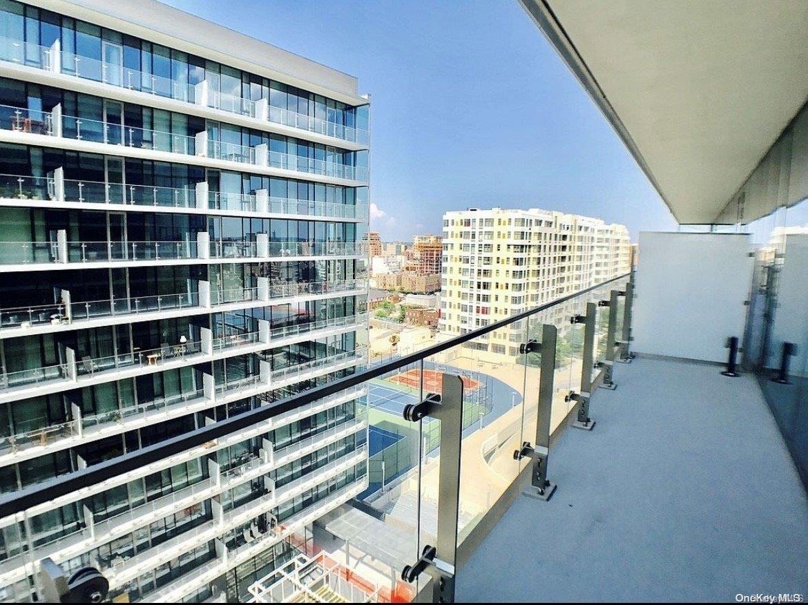 131-03 40th Road Unit: 19D
