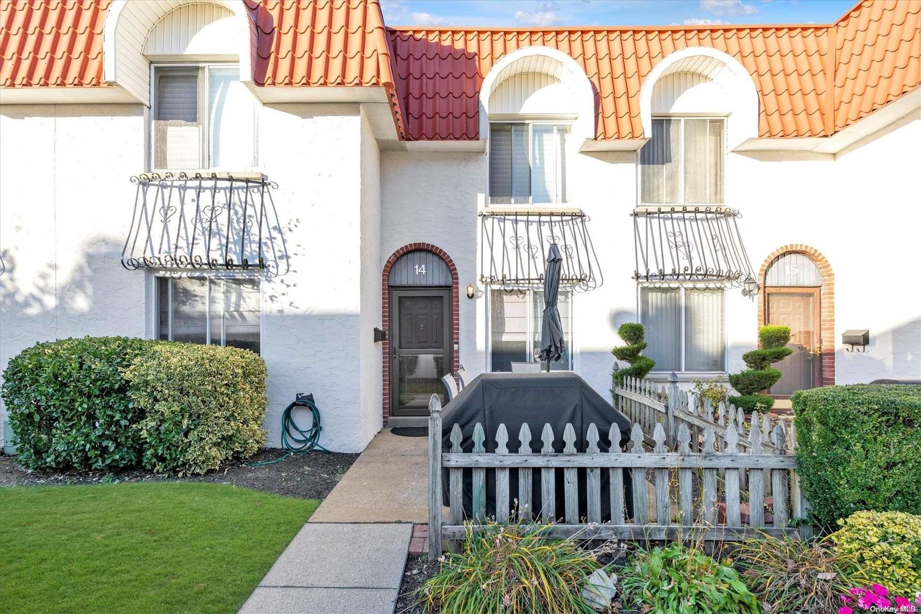 14 Alhambra Drive Unit: 14